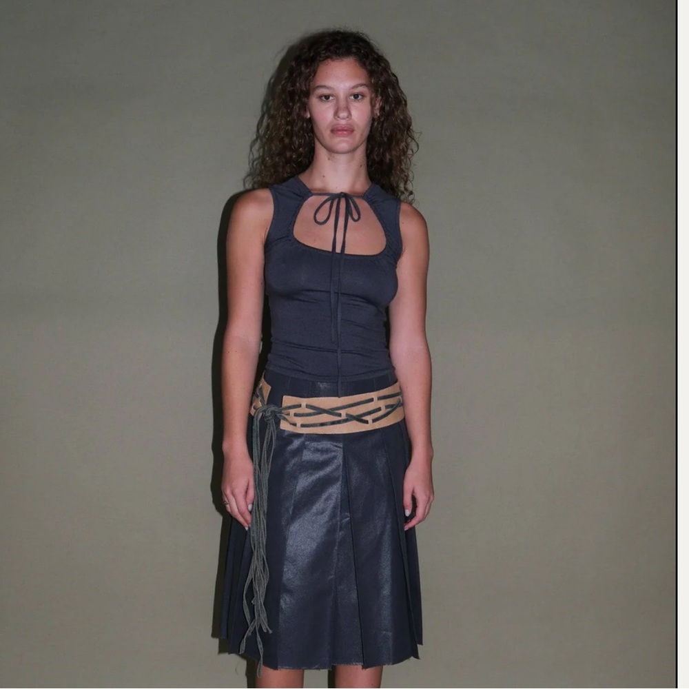 Small black Geel Betty top
